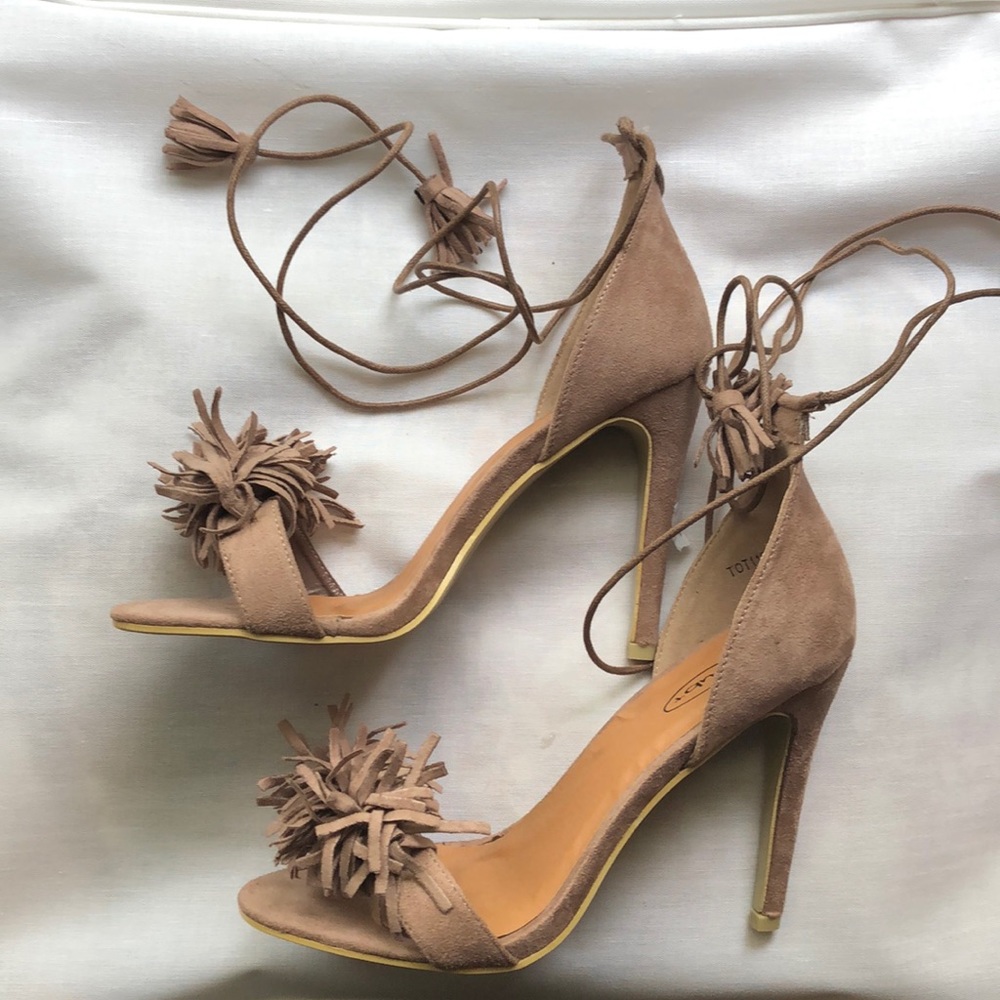 No Doubt Wrap Around Ankle Sandals Size 10 New
